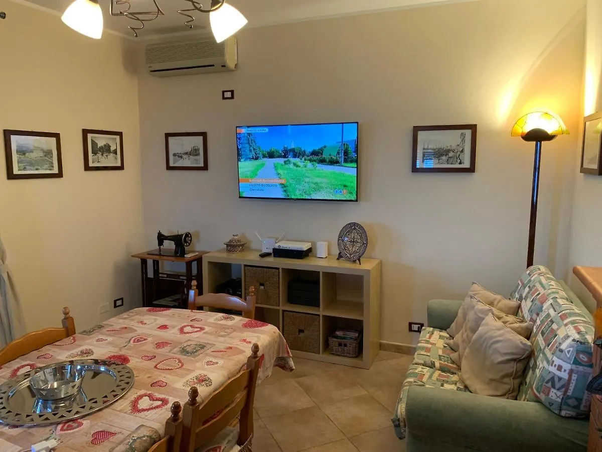 Ferienhaus Villa Ibiscus Mandra Capreria